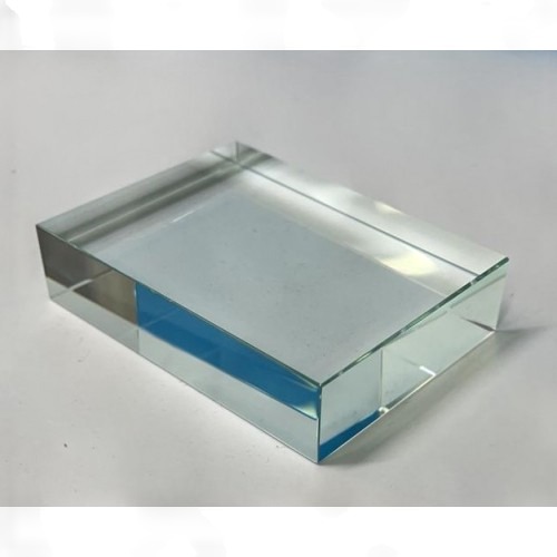 Стеклянный параллелепипед 80 × 60 × 20 мм