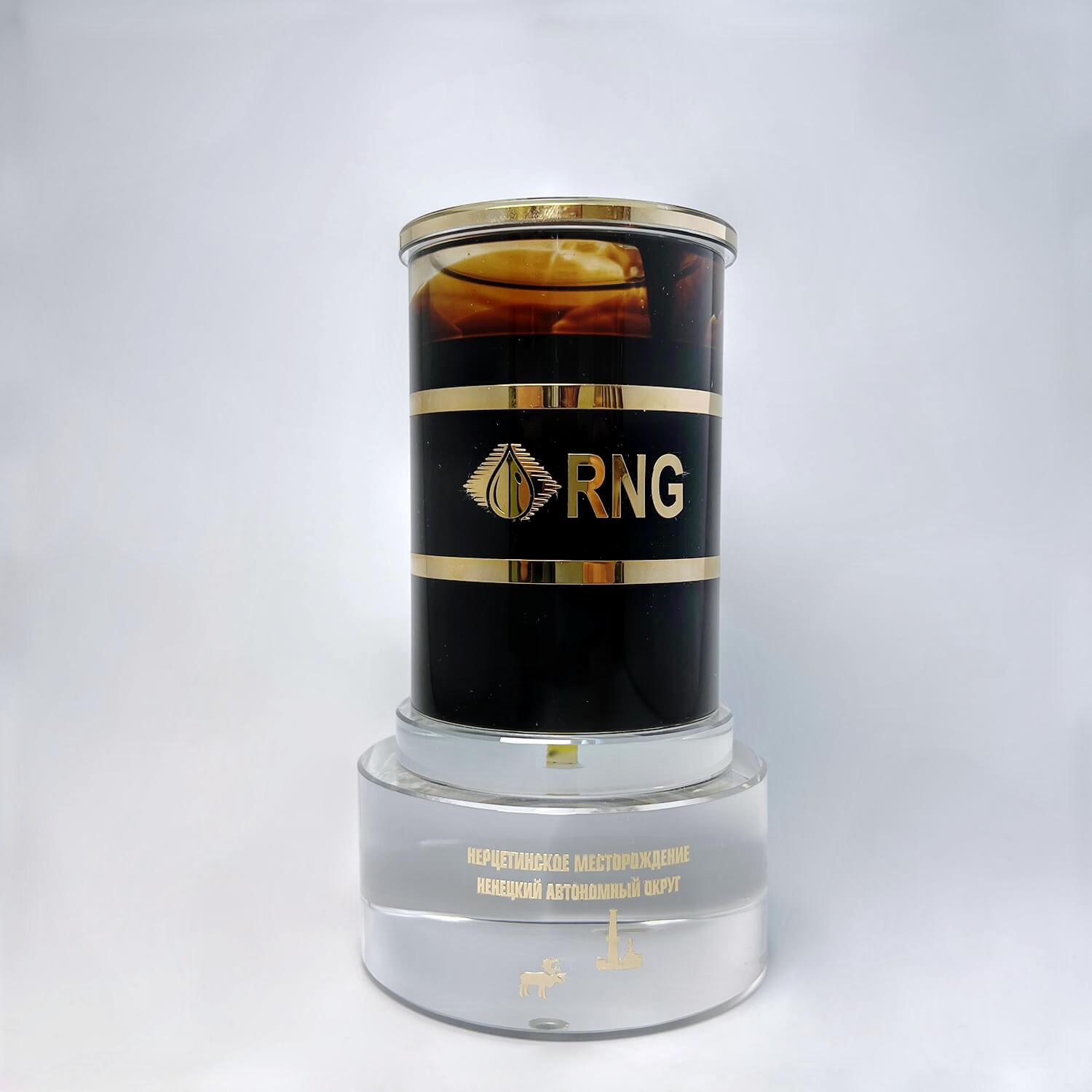 Стеклянная награда «Капля нефти» с наклейкой GoldenSticker